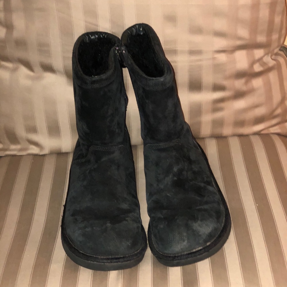 UGG Boots - Worn and Loved - Size 7
